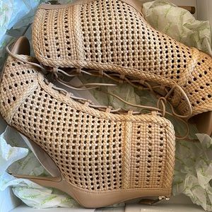 Sam Edelm woven lac classic